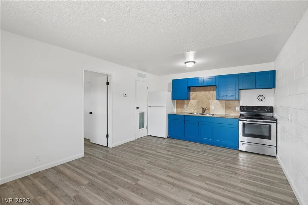 3726 Hazelwood, Las Vegas, NV 89119