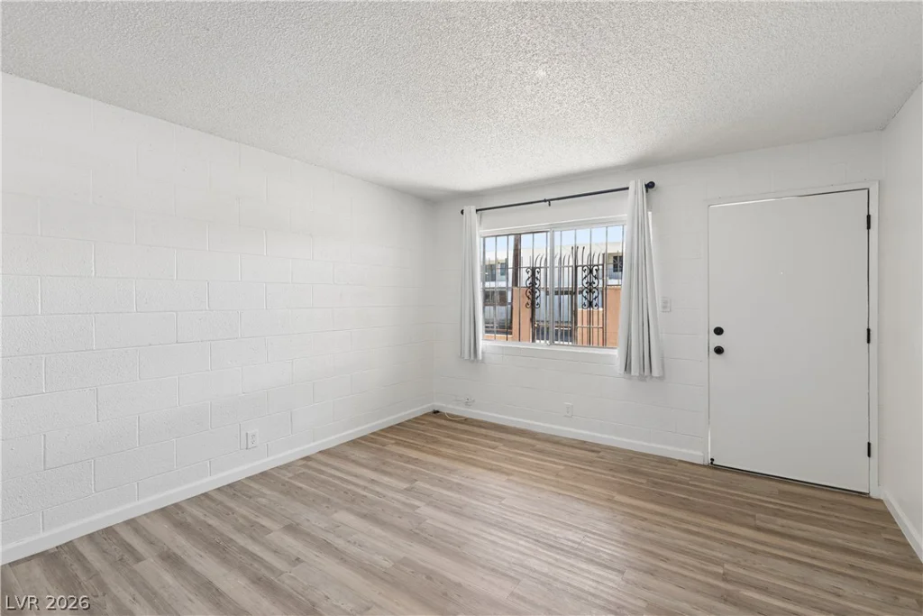 3726 Hazelwood, Las Vegas, NV 89119