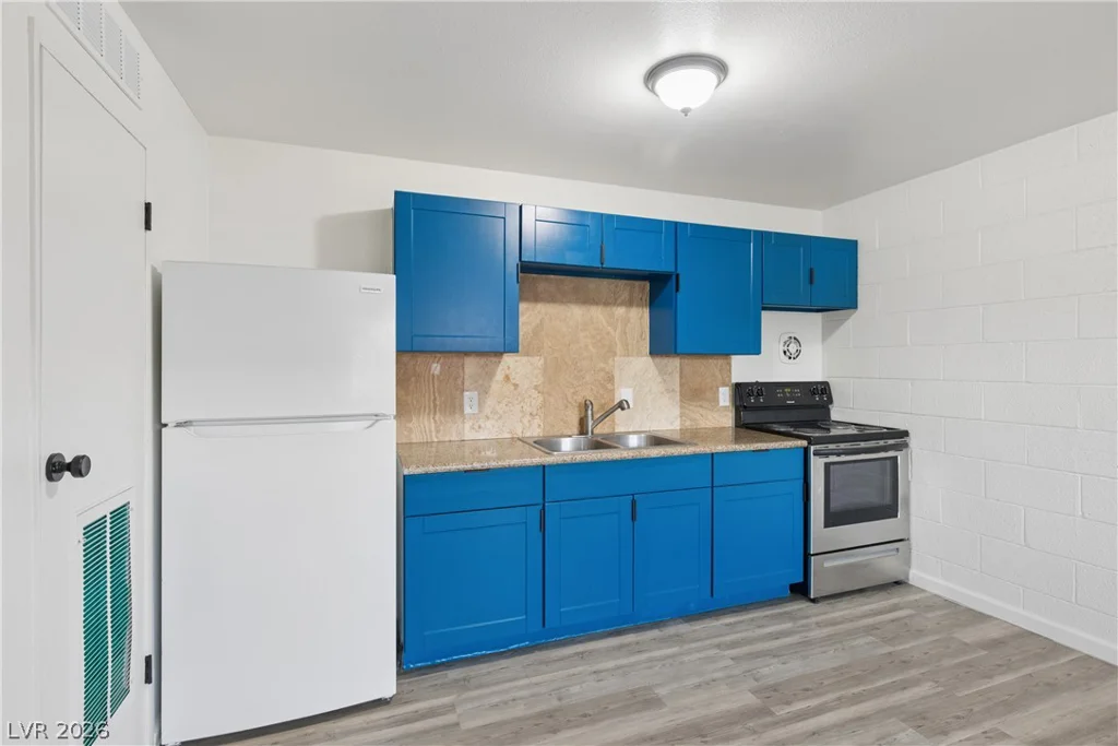 3726 Hazelwood, Las Vegas, NV 89119