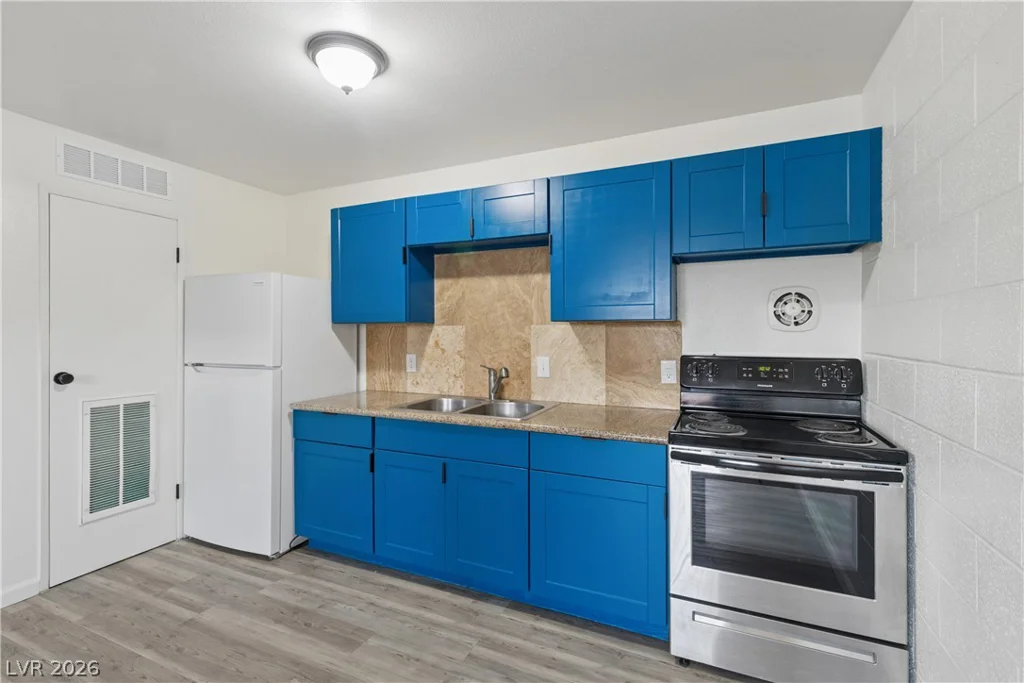 3726 Hazelwood, Las Vegas, NV 89119