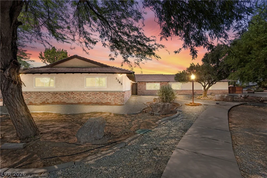 3385 Sisk, Las Vegas, NV 89108