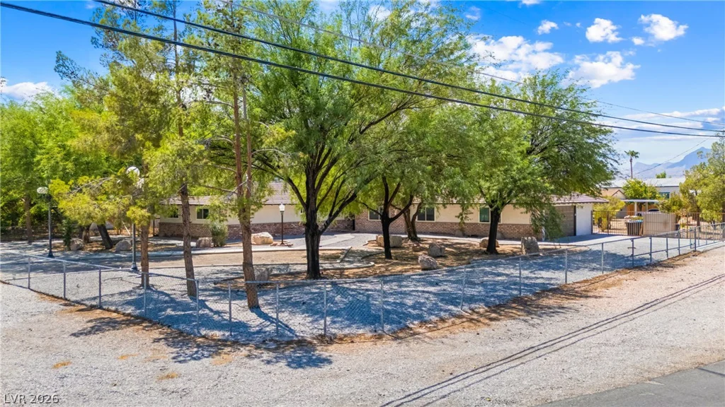 3385 Sisk, Las Vegas, NV 89108
