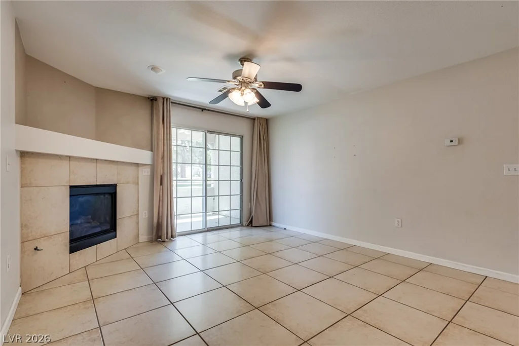 8452 Boseck, Las Vegas, NV 89145