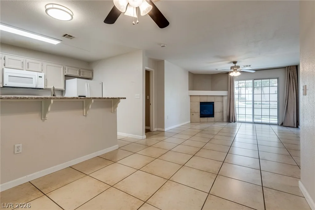 8452 Boseck, Las Vegas, NV 89145