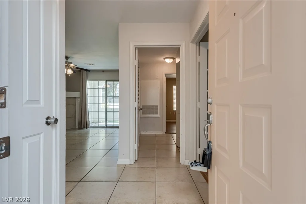 8452 Boseck, Las Vegas, NV 89145