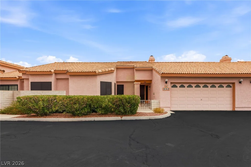 582 Cervantes, Henderson, NV 89014