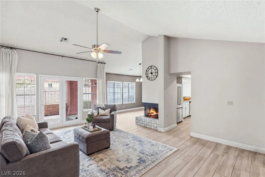 582 Cervantes, Henderson, NV 89014