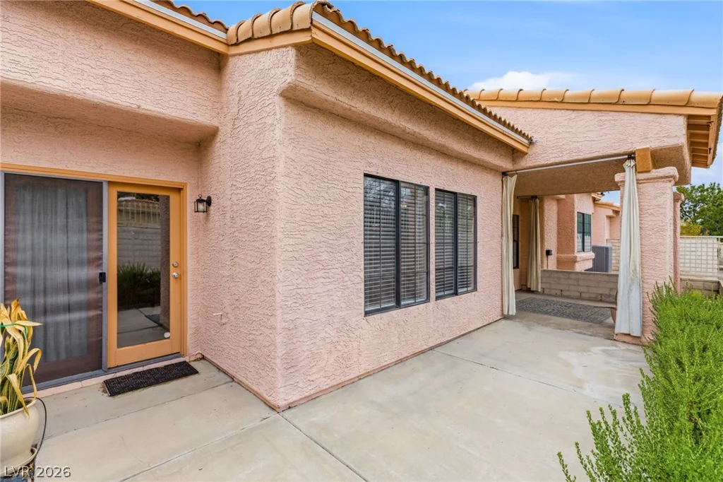 582 Cervantes, Henderson, NV 89014