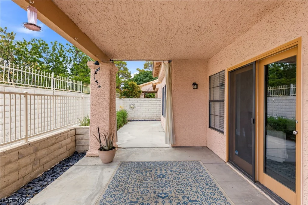 582 Cervantes, Henderson, NV 89014