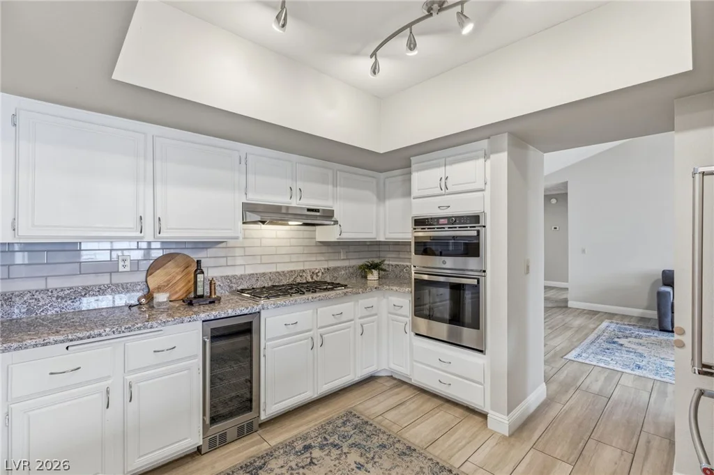 582 Cervantes, Henderson, NV 89014