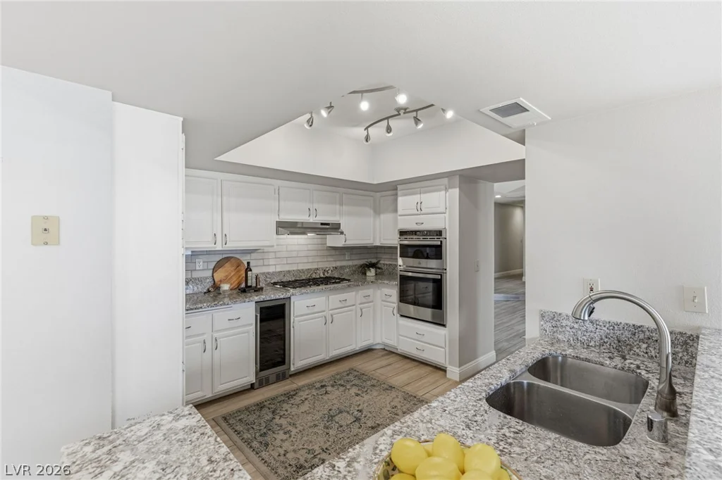 582 Cervantes, Henderson, NV 89014
