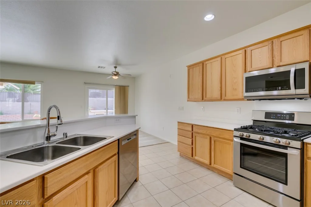 2174 Savannah River, Henderson, NV 89044
