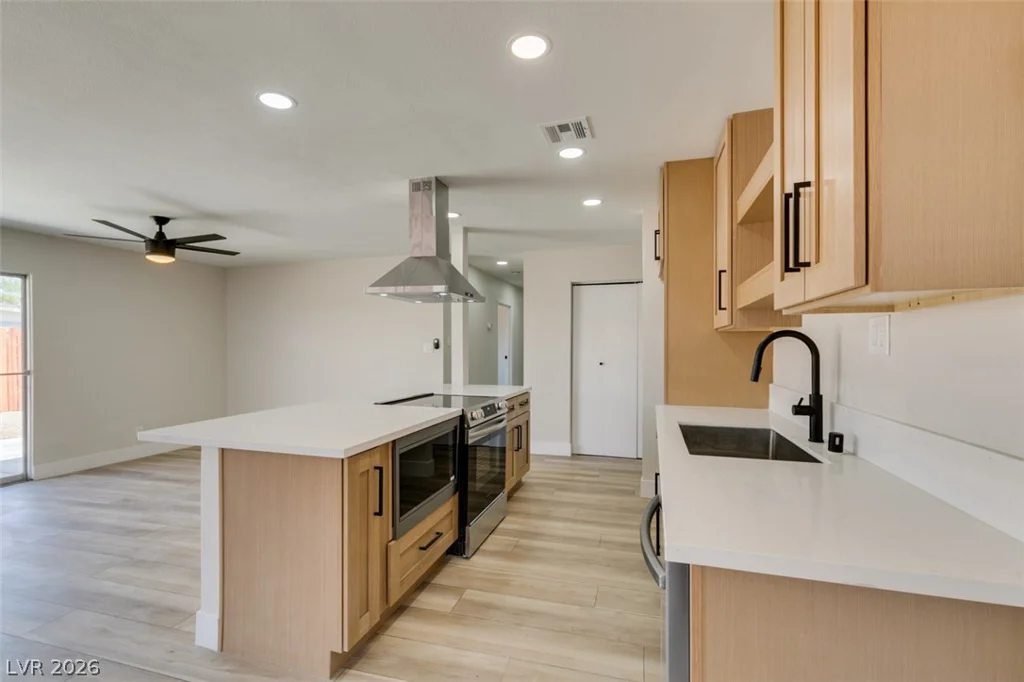 5901 Shawnee, Las Vegas, NV 89107