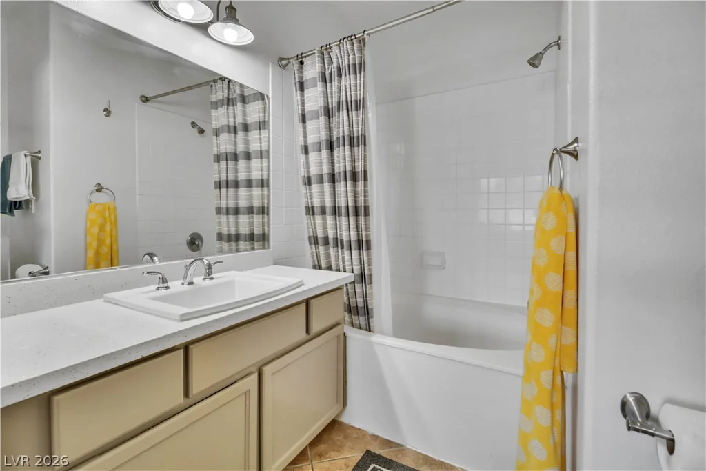 1401 Red Crest, Las Vegas, NV 89144
