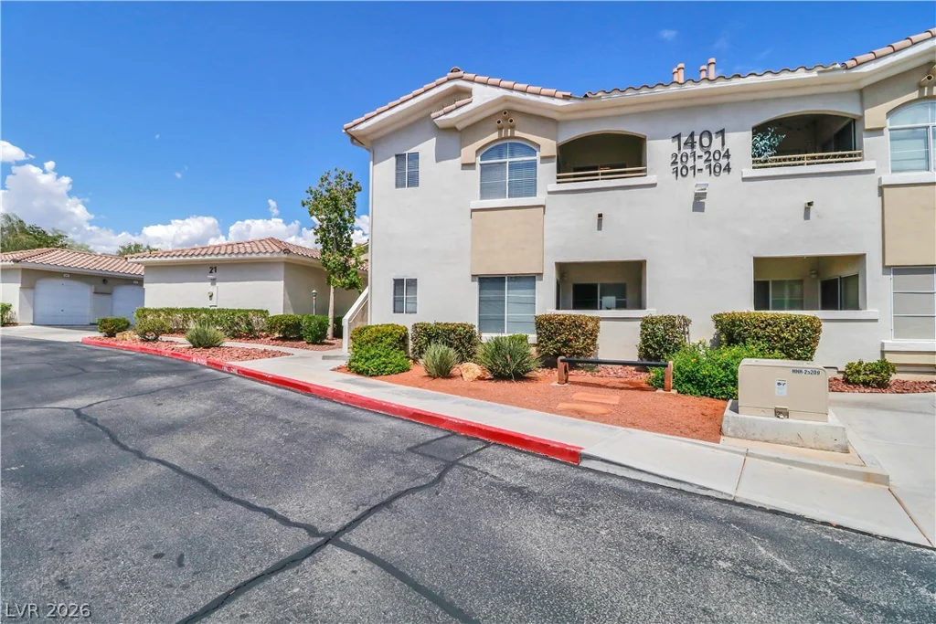 1401 Red Crest, Las Vegas, NV 89144