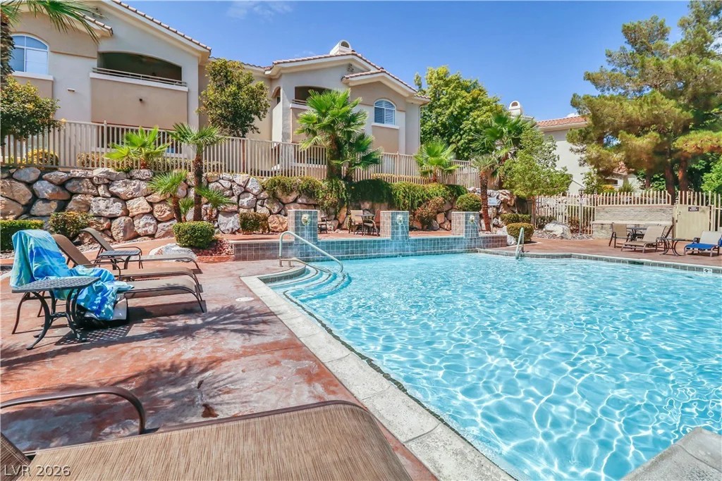 1401 Red Crest, Las Vegas, NV 89144