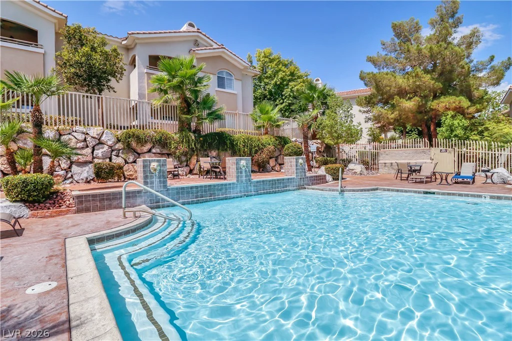 1401 Red Crest, Las Vegas, NV 89144