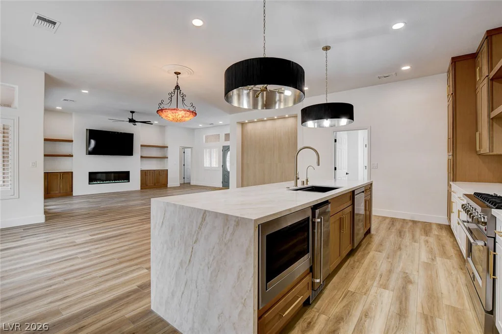 2621 Hanging Rock, Las Vegas, NV 89134