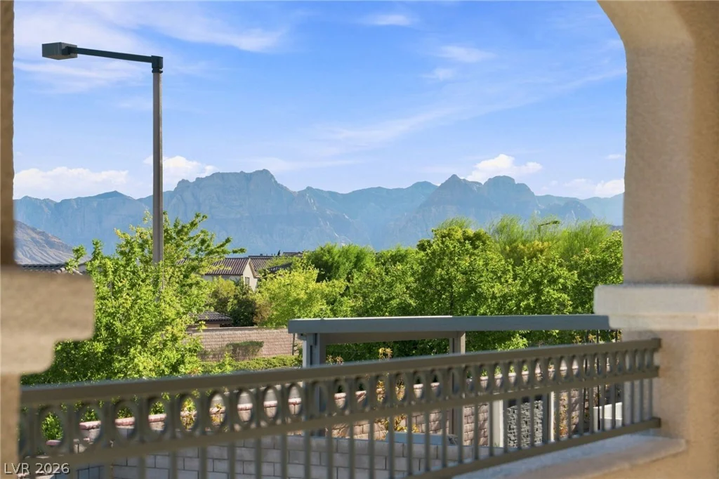 12139 Kite Hill, Las Vegas, NV 89138