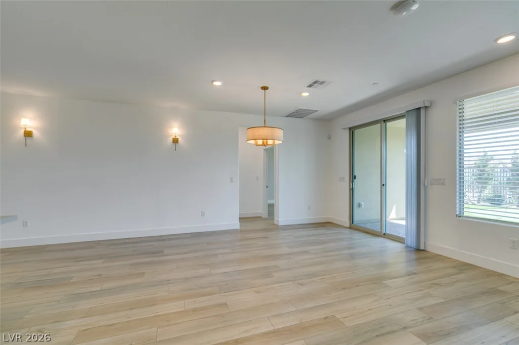 10184 Chrysolite, Las Vegas, NV 89143