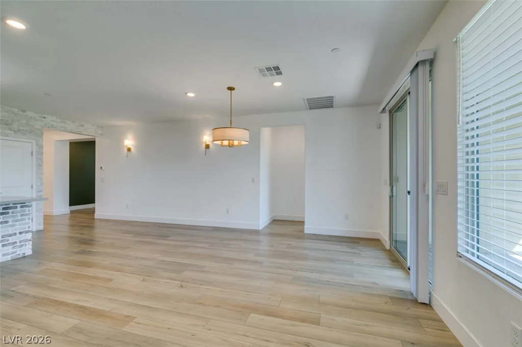 10184 Chrysolite, Las Vegas, NV 89143