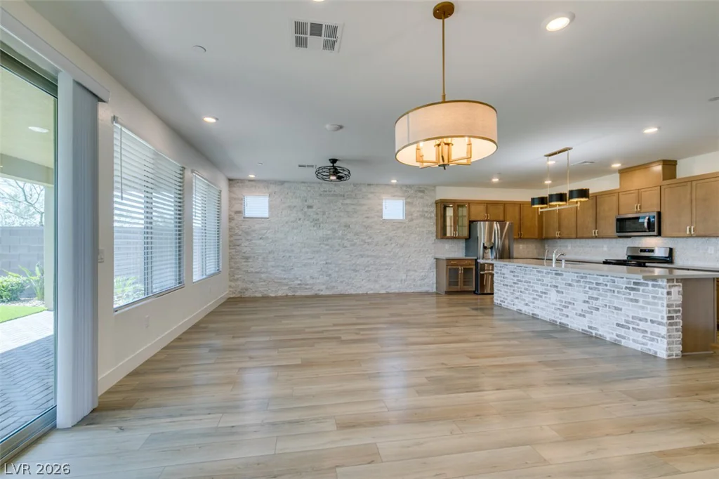 10184 Chrysolite, Las Vegas, NV 89143