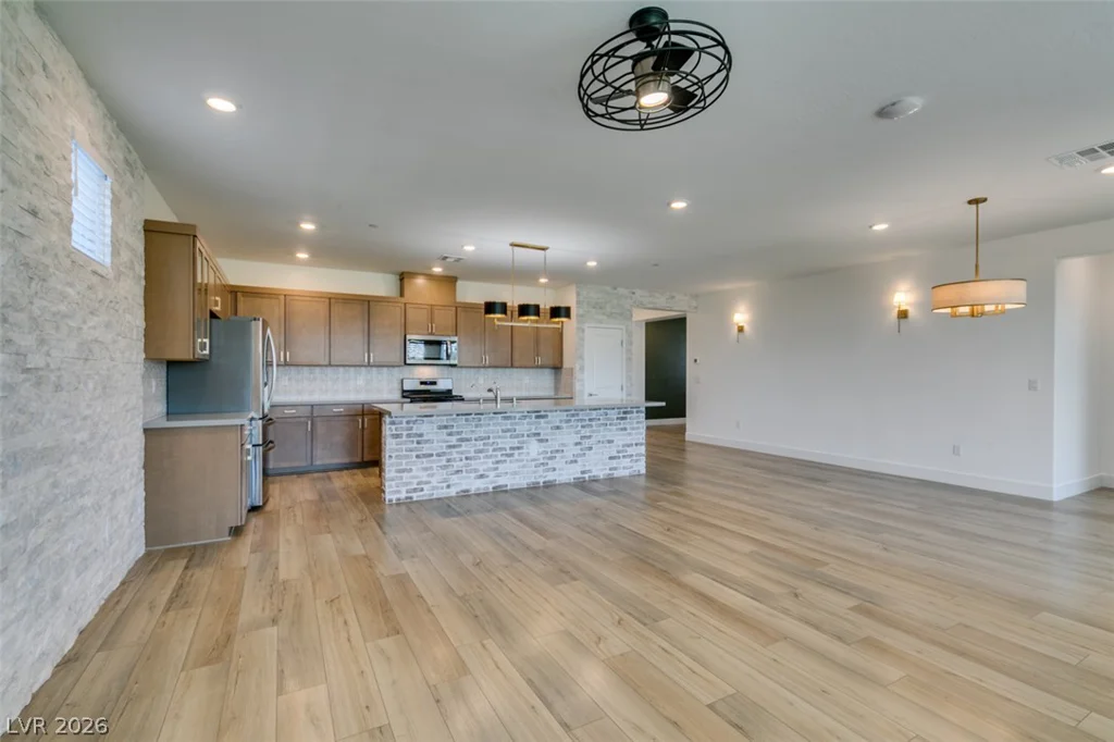 10184 Chrysolite, Las Vegas, NV 89143