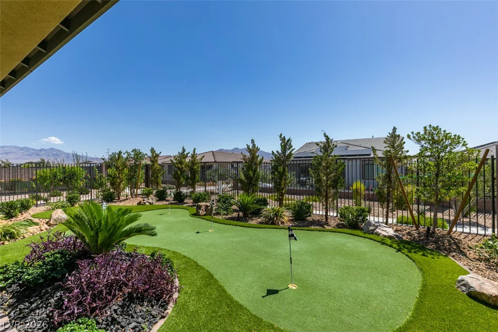 10184 Chrysolite, Las Vegas, NV 89143