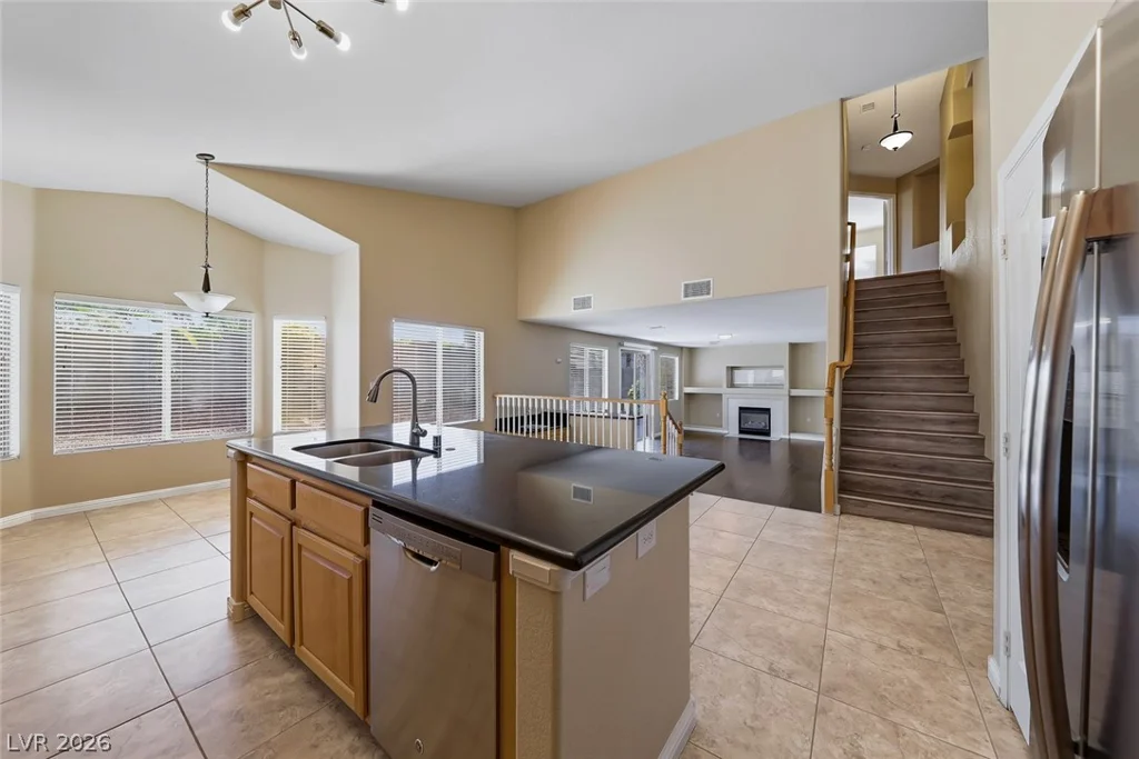 10501 Pacific Palisades, Las Vegas, NV 89144