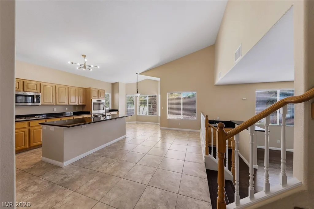 10501 Pacific Palisades, Las Vegas, NV 89144