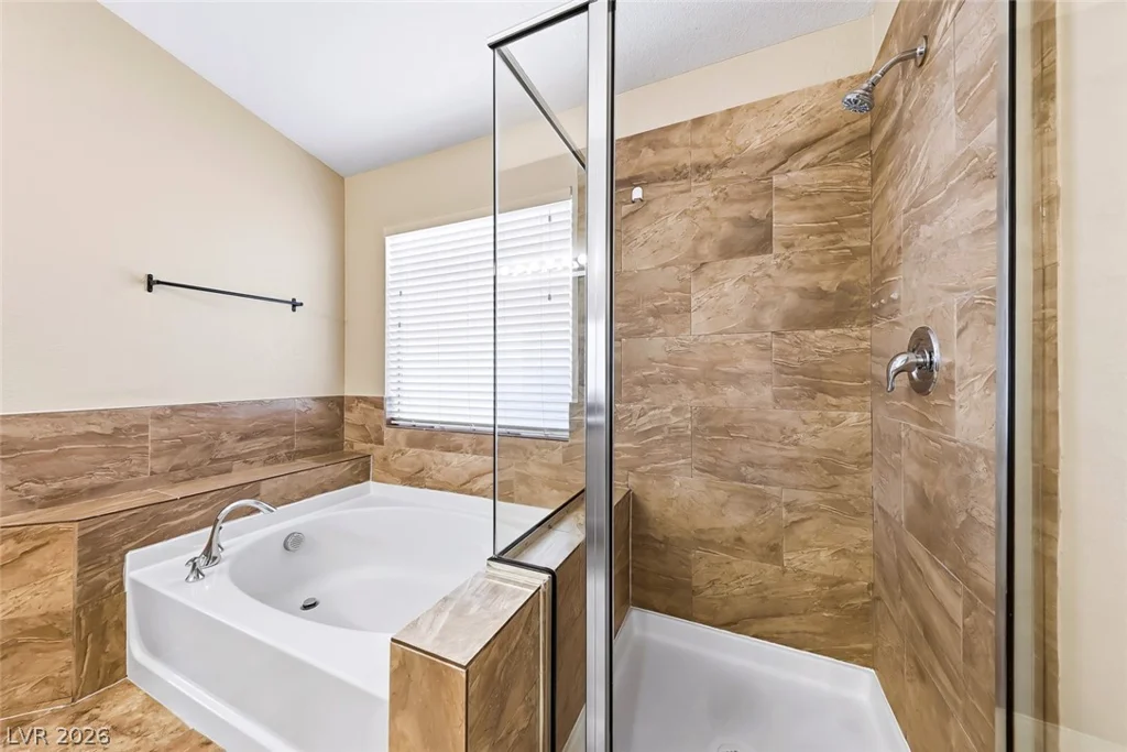 10501 Pacific Palisades, Las Vegas, NV 89144