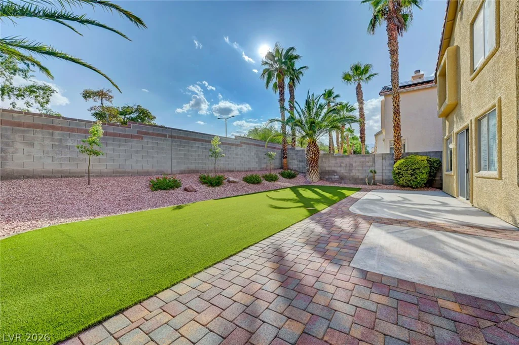 10501 Pacific Palisades, Las Vegas, NV 89144
