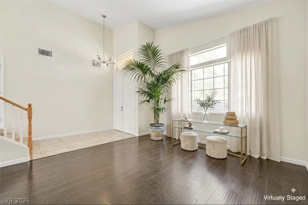 10501 Pacific Palisades, Las Vegas, NV 89144