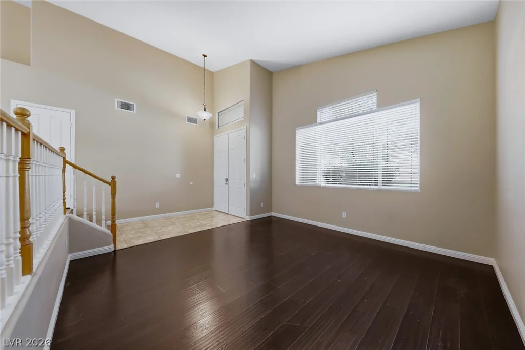 10501 Pacific Palisades, Las Vegas, NV 89144