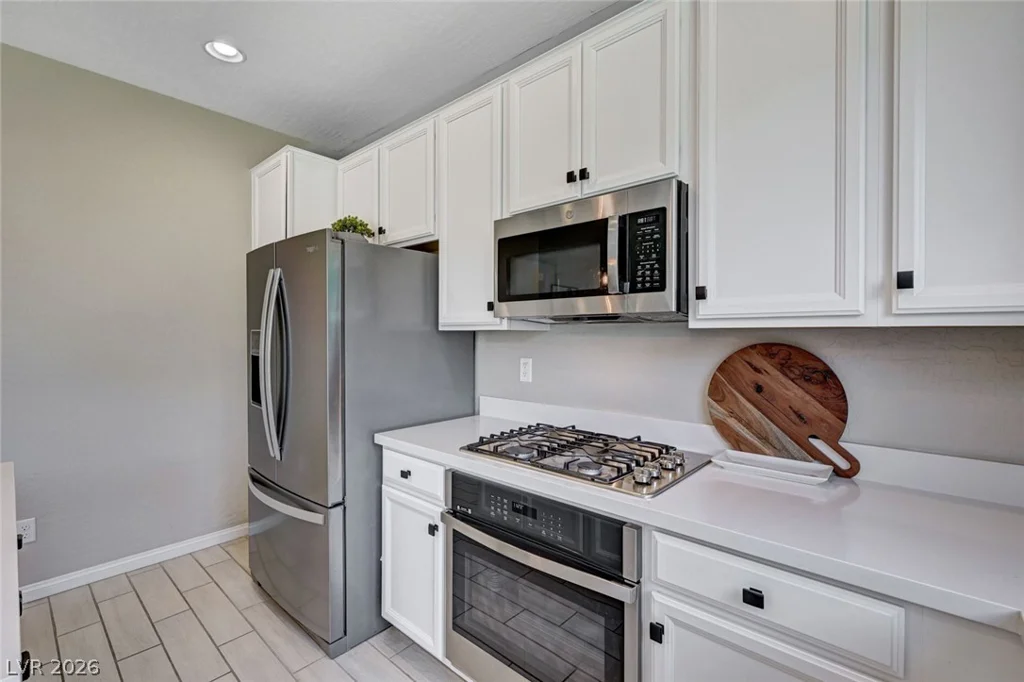 372 Silva, Henderson, NV 89011