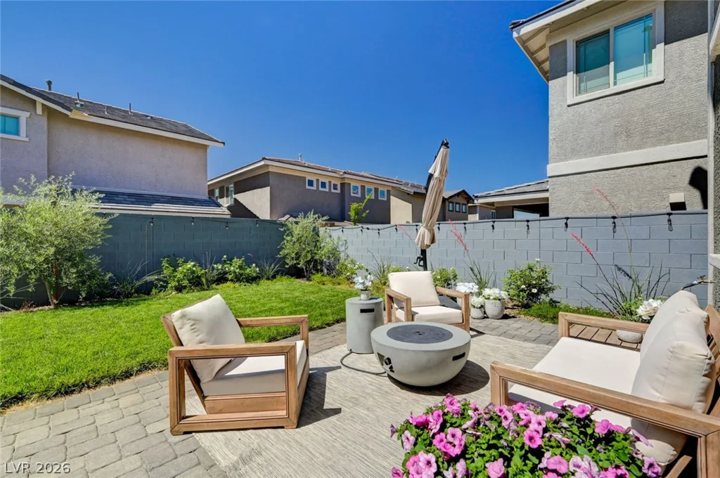 372 Silva, Henderson, NV 89011