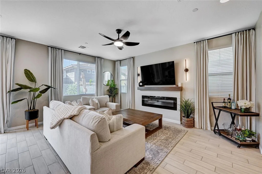 372 Silva, Henderson, NV 89011