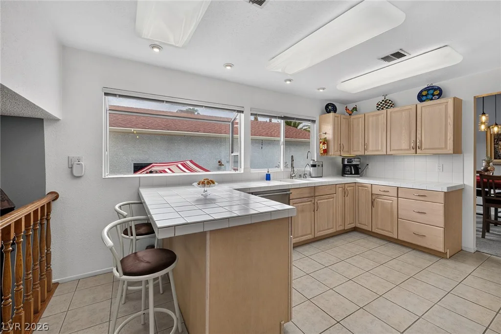 991 Perez, Las Vegas, NV 89123