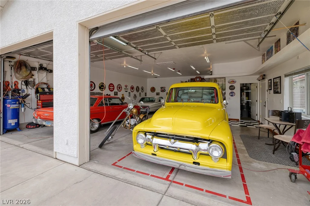 991 Perez, Las Vegas, NV 89123