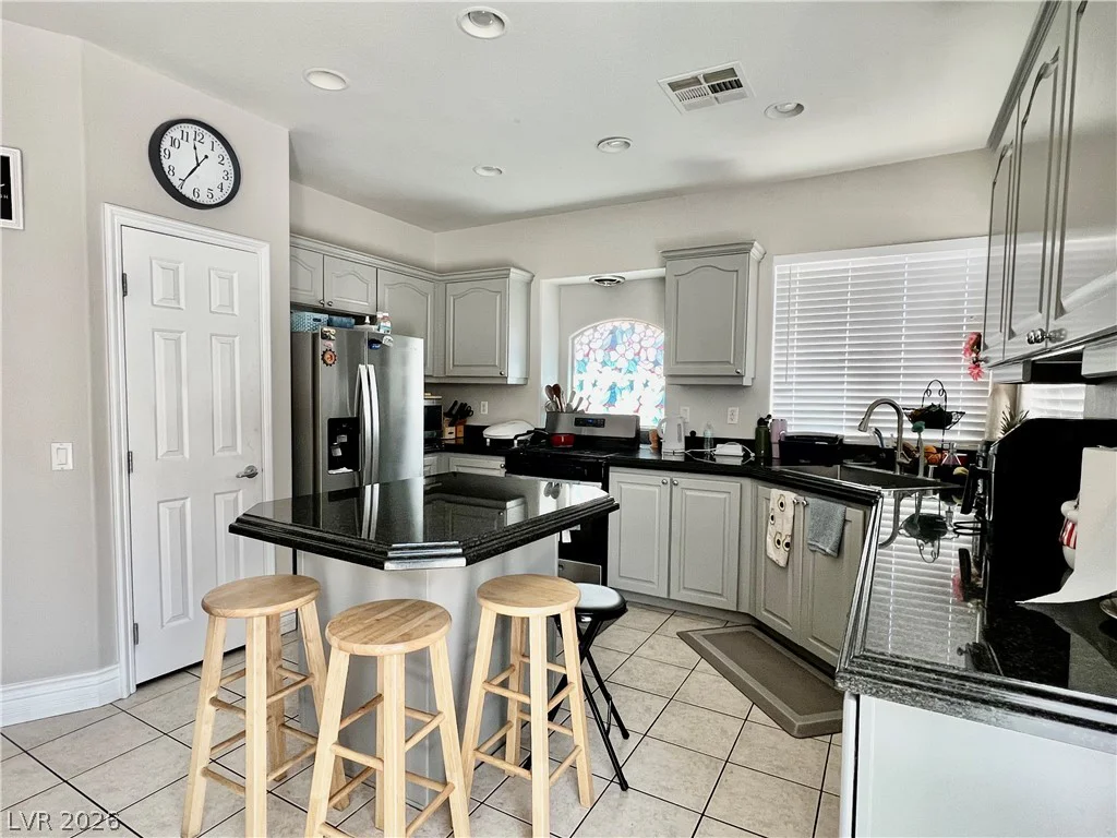 151 Short Ruff, Las Vegas, NV 89148