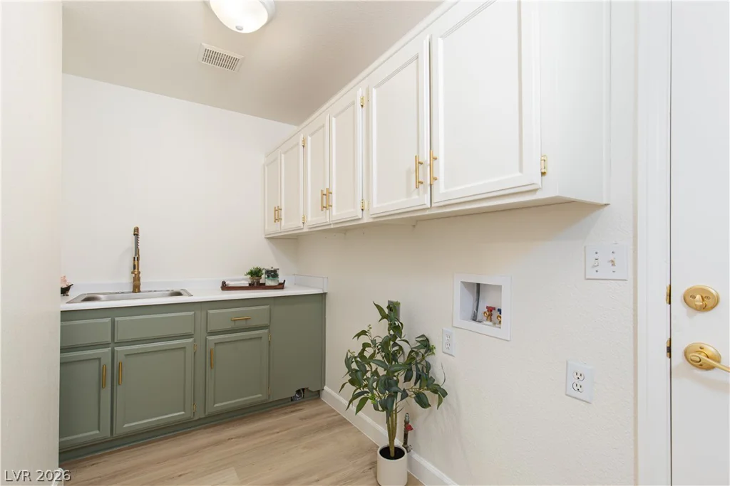 424 Mountain Top, Henderson, NV 89002