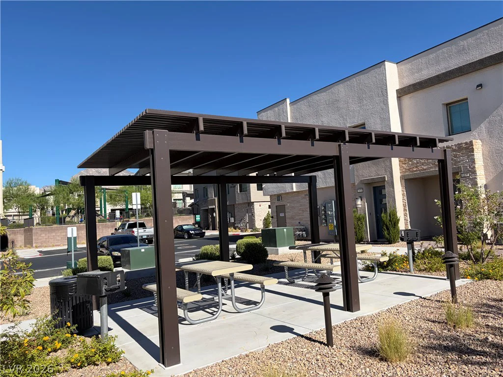 600 Carriage Hill, Las Vegas, NV 89138
