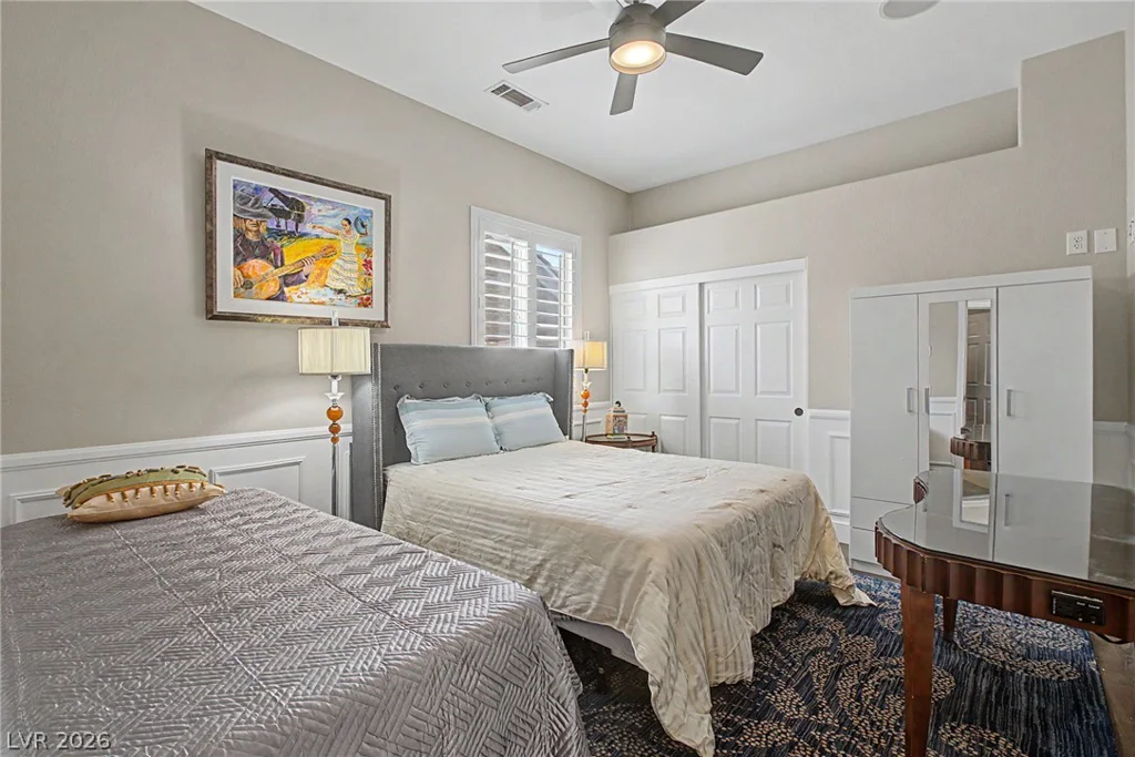 8624 Desert Bird, Las Vegas, NV 89145