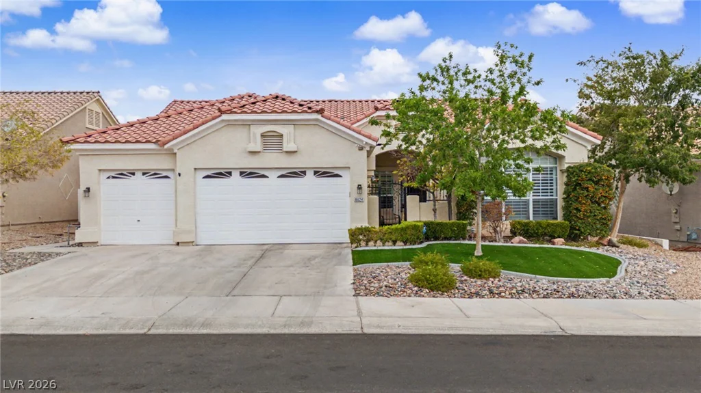 8624 Desert Bird, Las Vegas, NV 89145