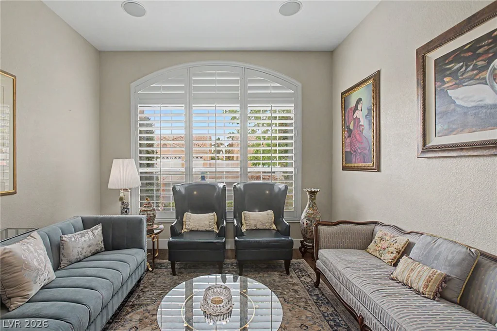 8624 Desert Bird, Las Vegas, NV 89145