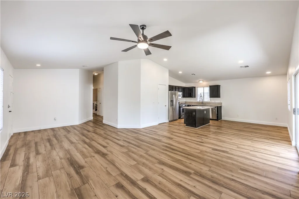 8908 Spinning Wheel, Las Vegas, NV 89143