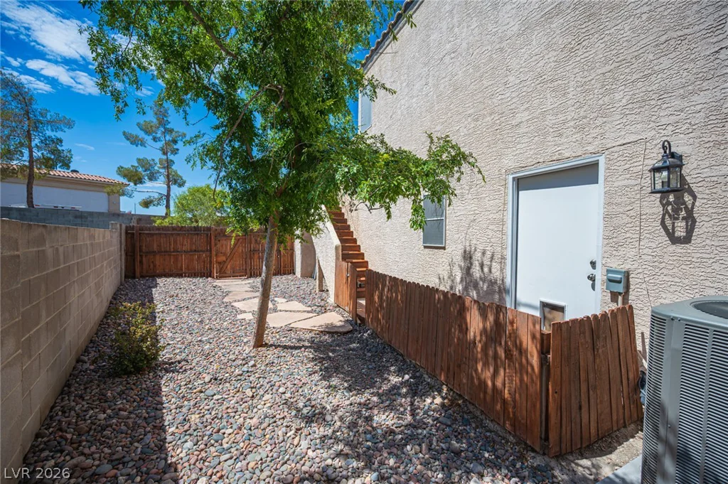 7845 Mission Point, Las Vegas, NV 89149
