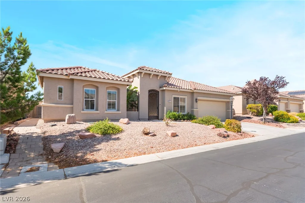 8225 Weeping Springs, Las Vegas, NV 89131