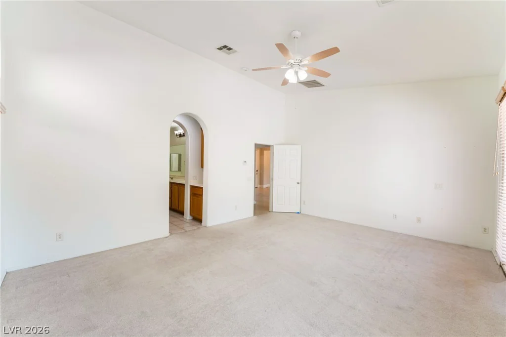 8225 Weeping Springs, Las Vegas, NV 89131