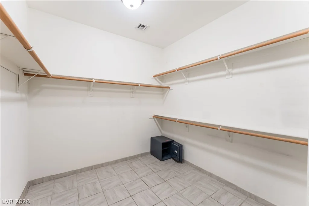 8225 Weeping Springs, Las Vegas, NV 89131